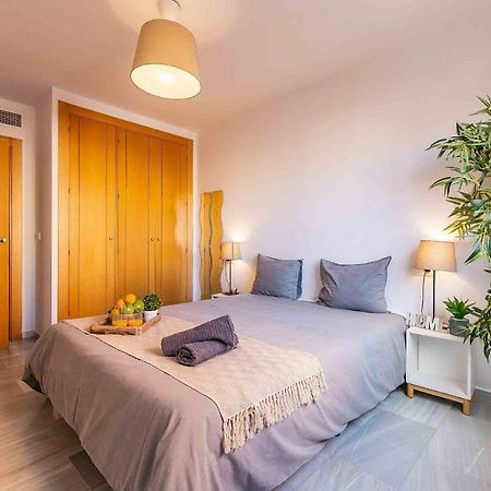 Carlos Haya Beautiful Apartment With Parking Málaga Buitenkant foto